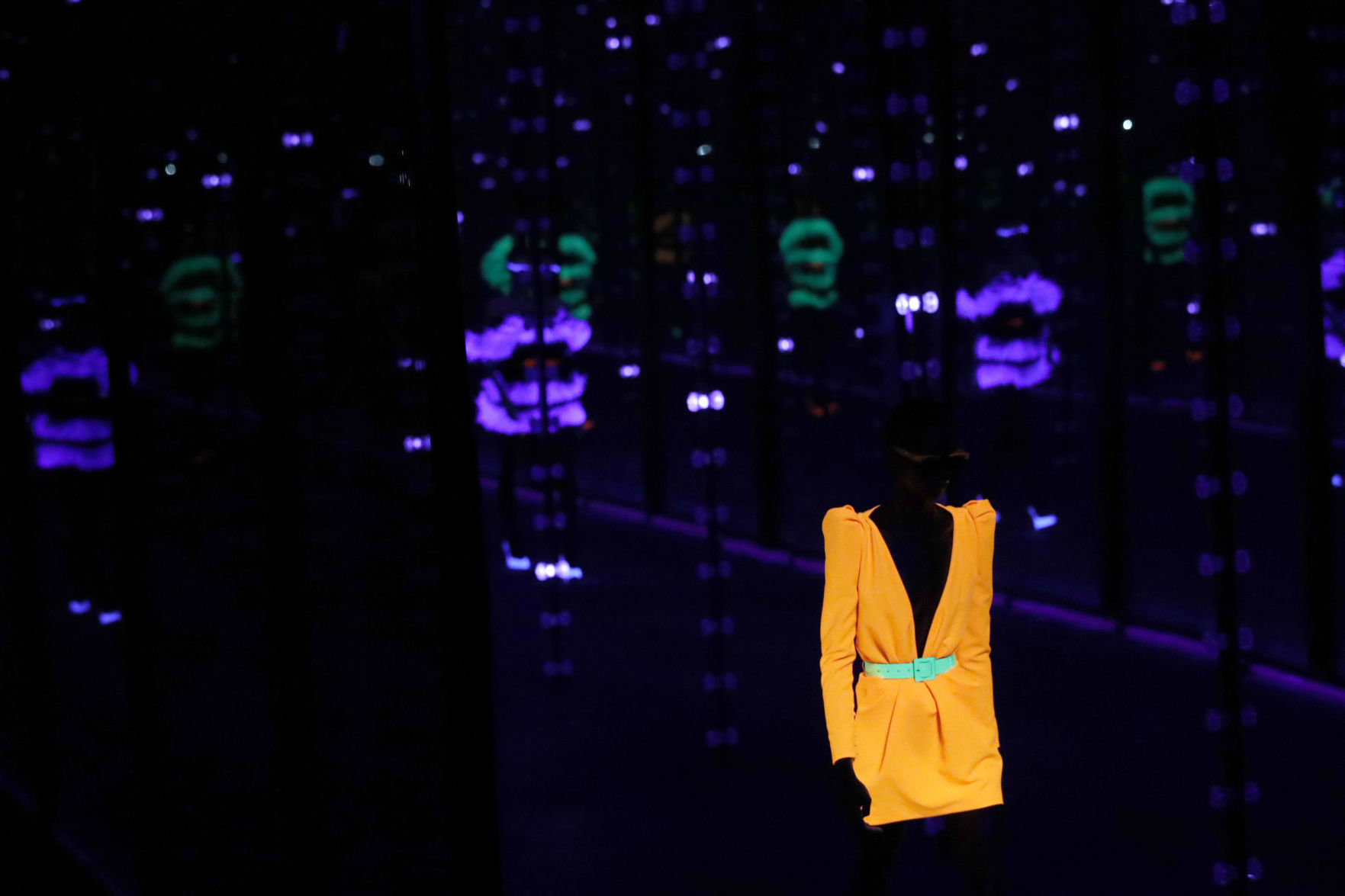 Paris Fashion 2019 F/W Saint Laurent